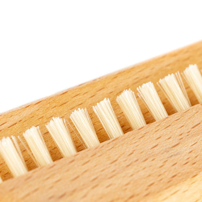 Hand- & Nagelbürste Naturborste aus Buchenholz