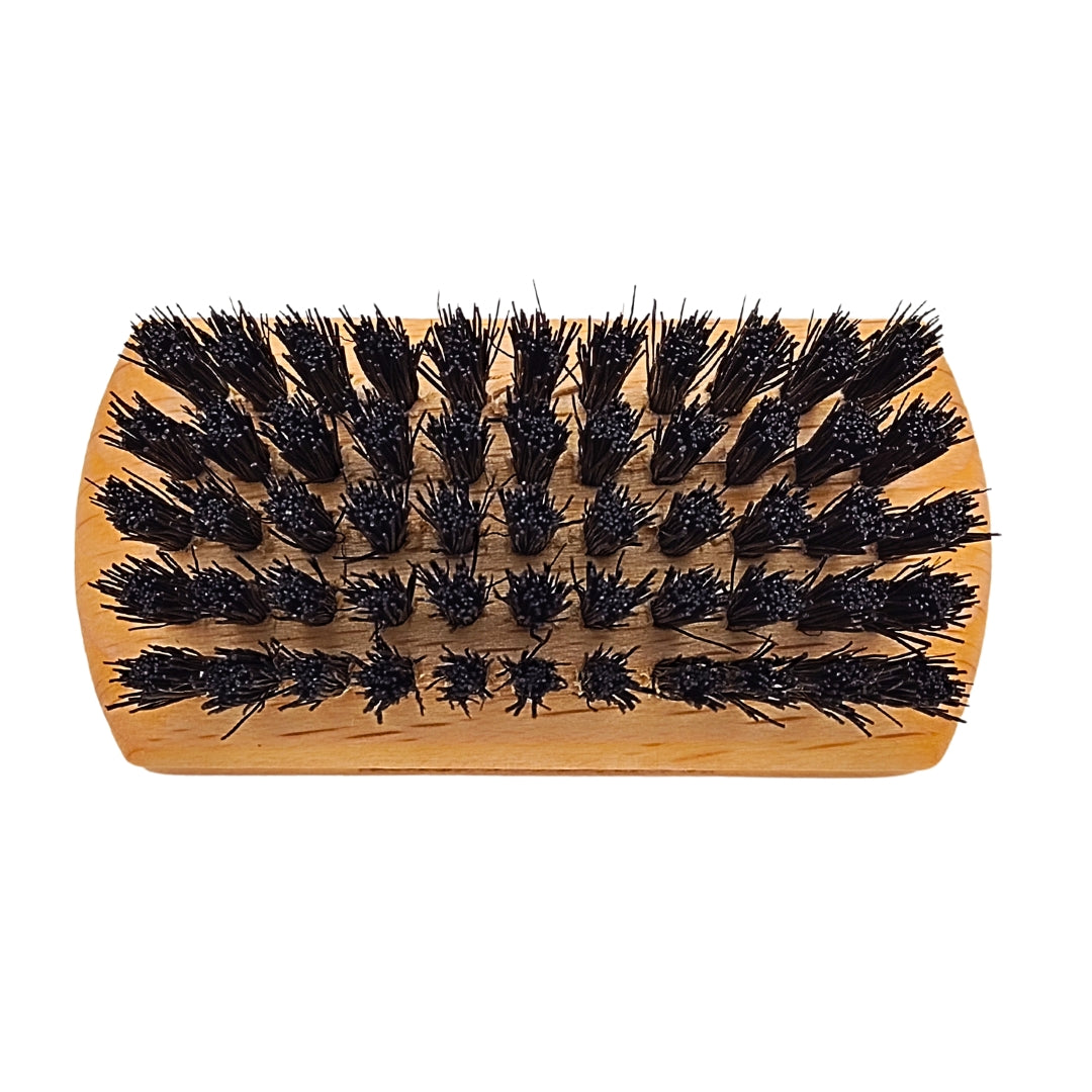 Reisenagelbürste mit Wildschweinborste aus Buchenholz