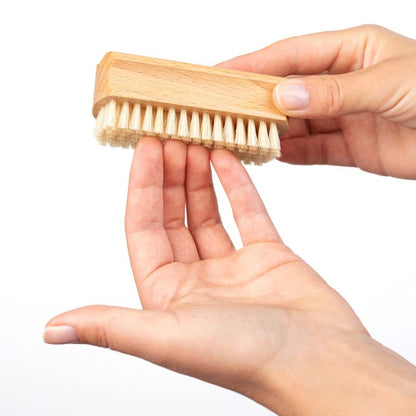 Hand- & Nagelbürste Naturborste aus Buchenholz