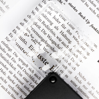 remos Pocket Magnifier light in weight and therefore comfortable to hold ideal for small printed contents