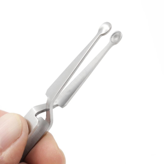 remos stainless steel tick forceps for dogs and cats. Length 12 cm