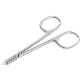 remos cuticle nipper and edge pliers Cut off the cuticle in the nail bed and in the corners particularly easily
