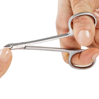 remos cuticle nipper in scissors shape - stainless - 8.5 cm